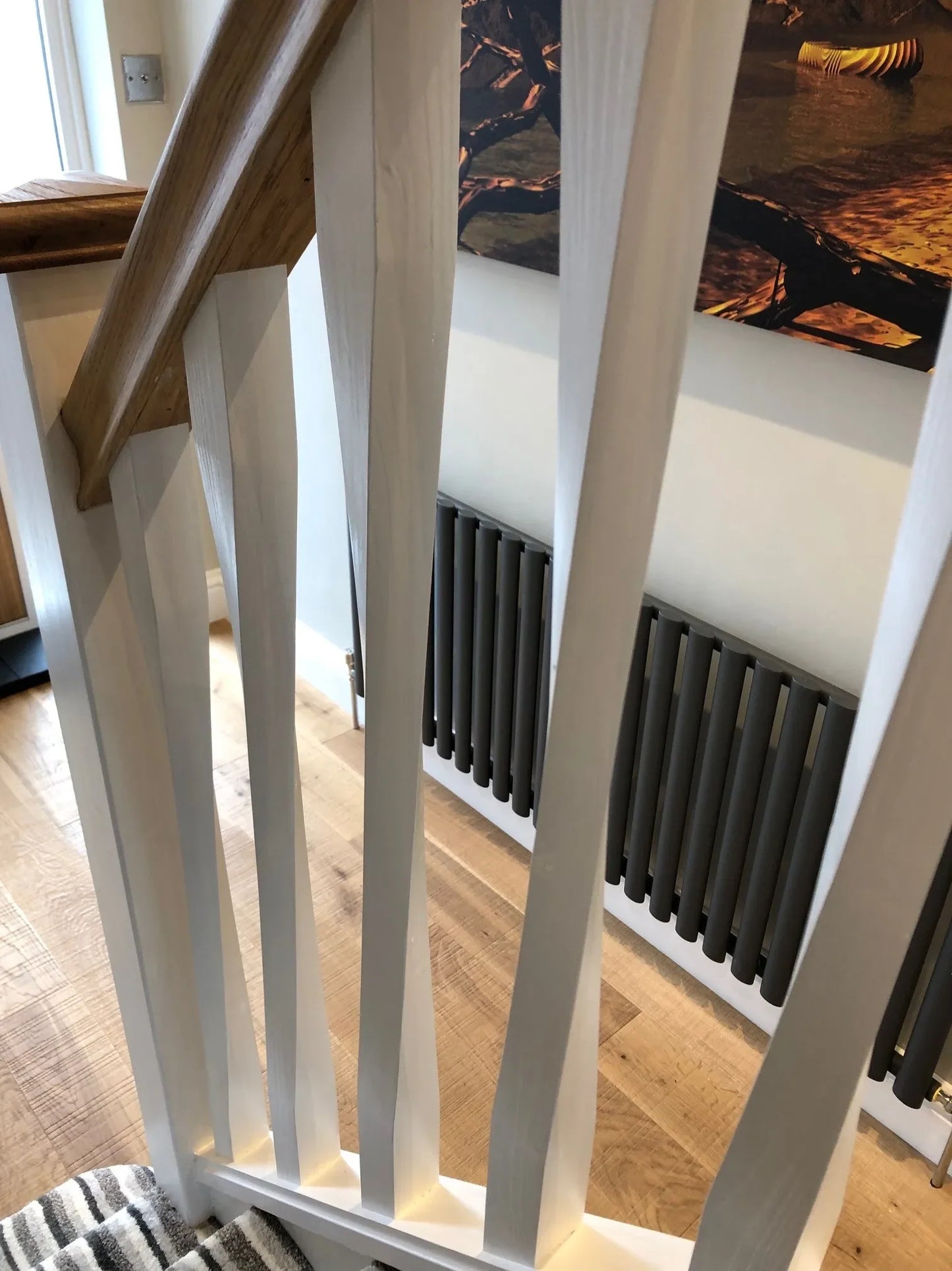 EFS-202501-34" 1 1/4 X 34 Inch Square Top Twist Wooden Baluster or Spindle for Indoor Staircase